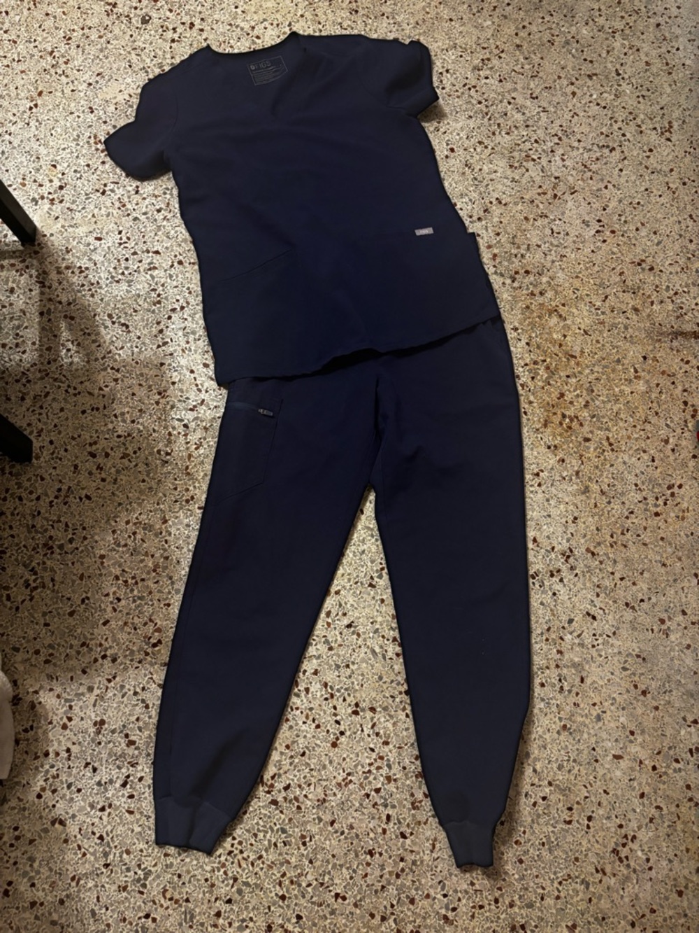 Figs scrub set. Navy Small top and small bottoms